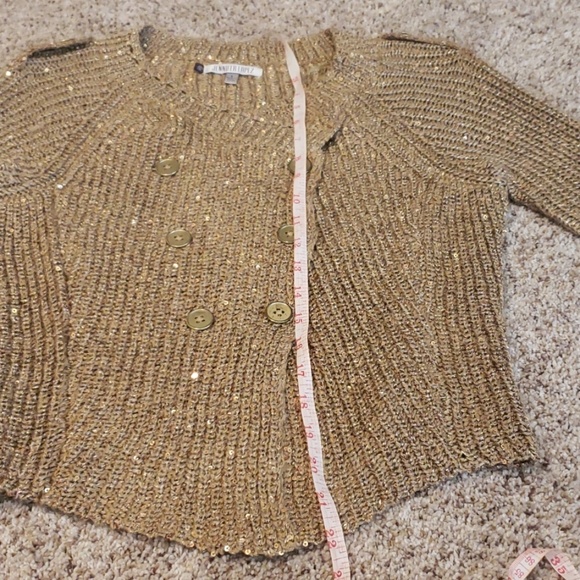 Gold Jennifer Lopez sweater - Picture 6 of 7